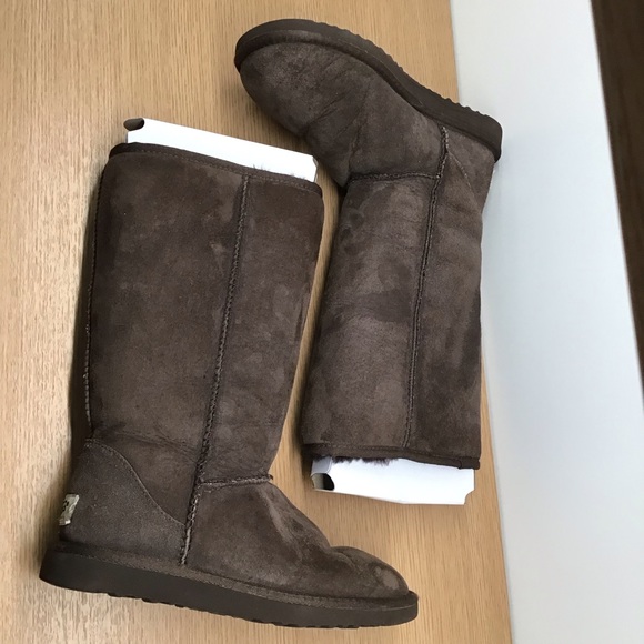 Ugg Classic Tall Chocolate size women’s 6 - Picture 3 of 8